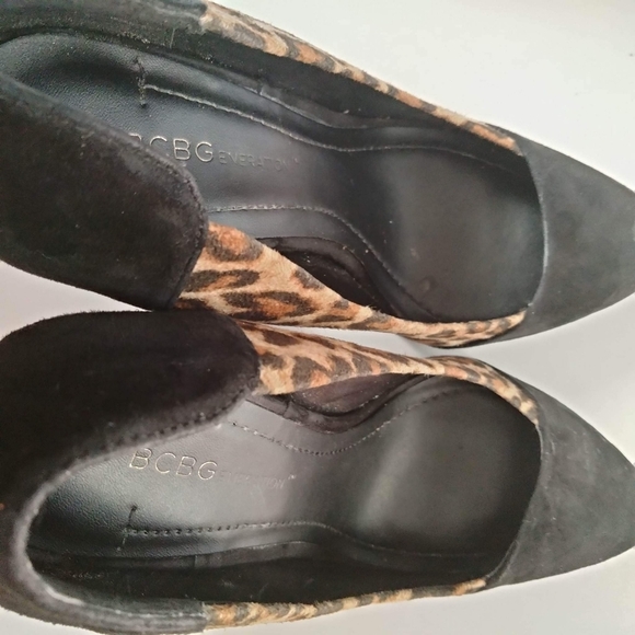 BCBG GENERATION Black and leopard print heels size 6B. - Picture 12 of 13